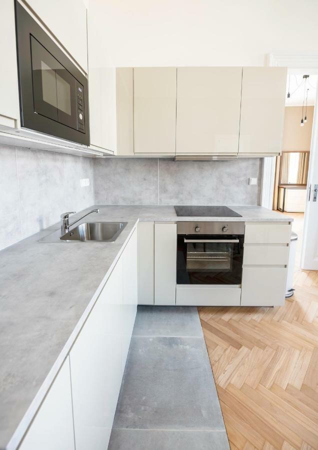 Letna Garden Suites Πράγα Εξωτερικό φωτογραφία