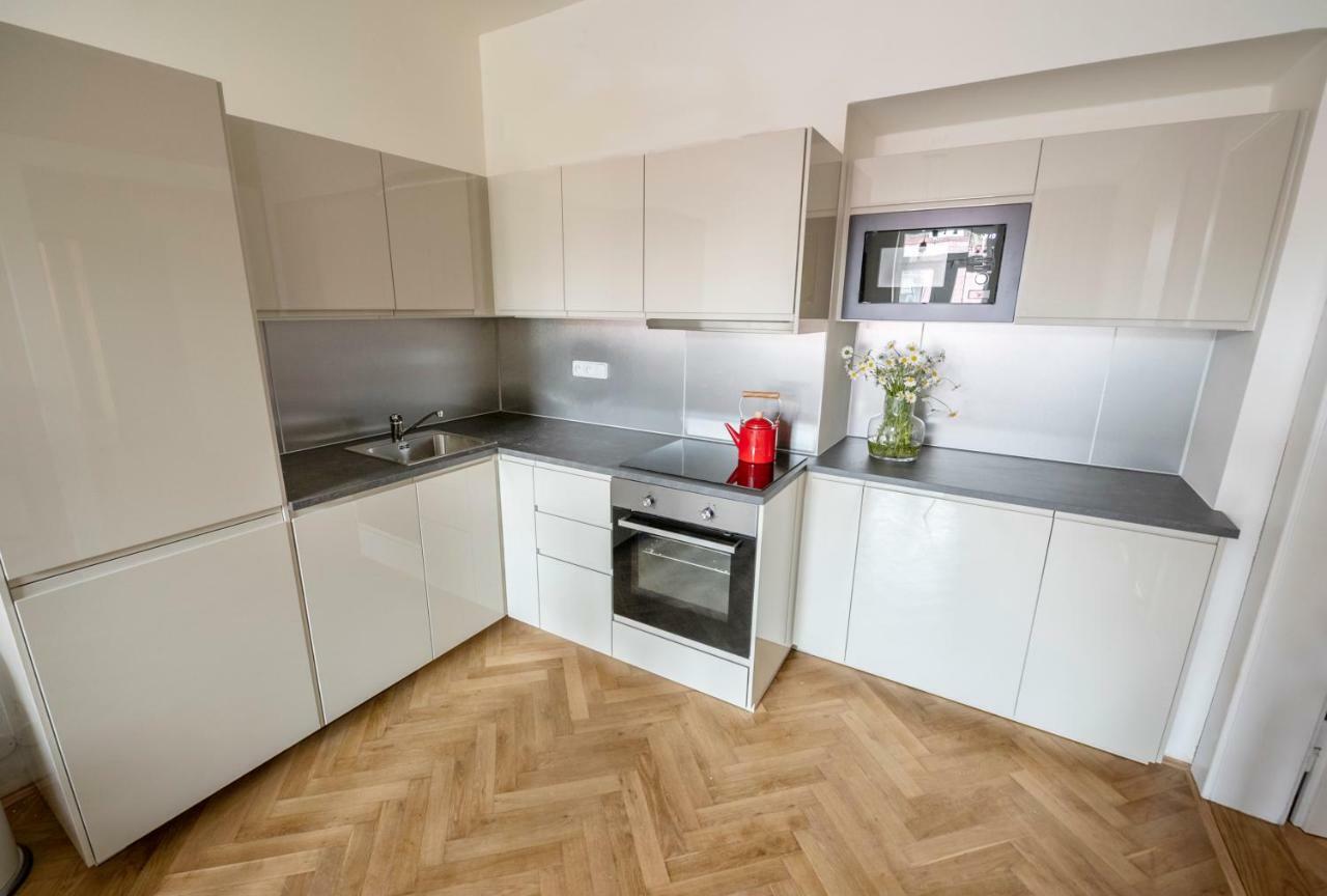 Letna Garden Suites Πράγα Εξωτερικό φωτογραφία