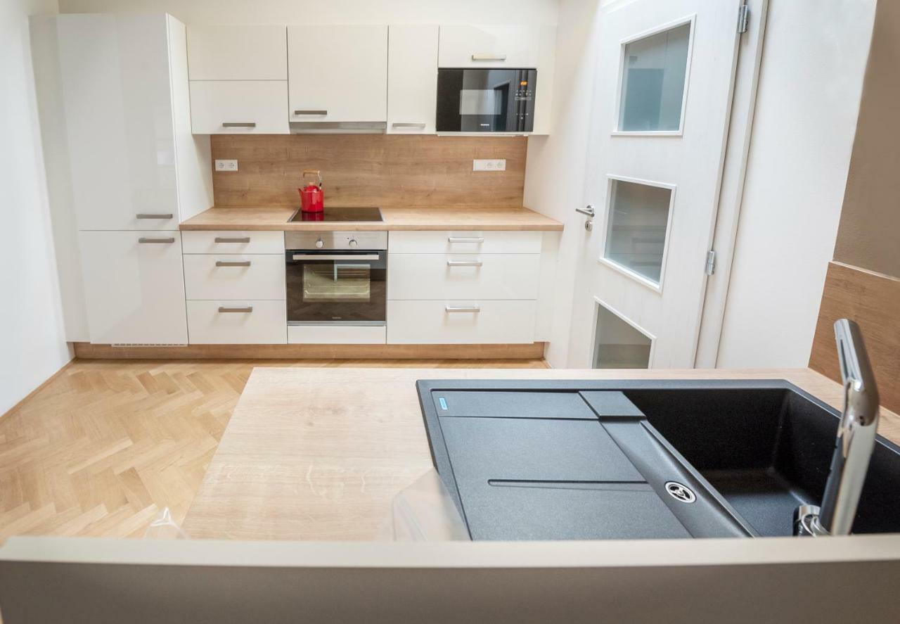 Letna Garden Suites Πράγα Εξωτερικό φωτογραφία