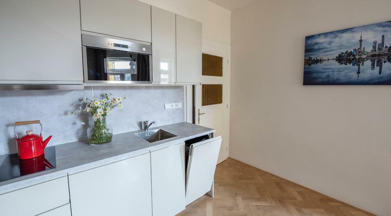 Letna Garden Suites Πράγα Εξωτερικό φωτογραφία