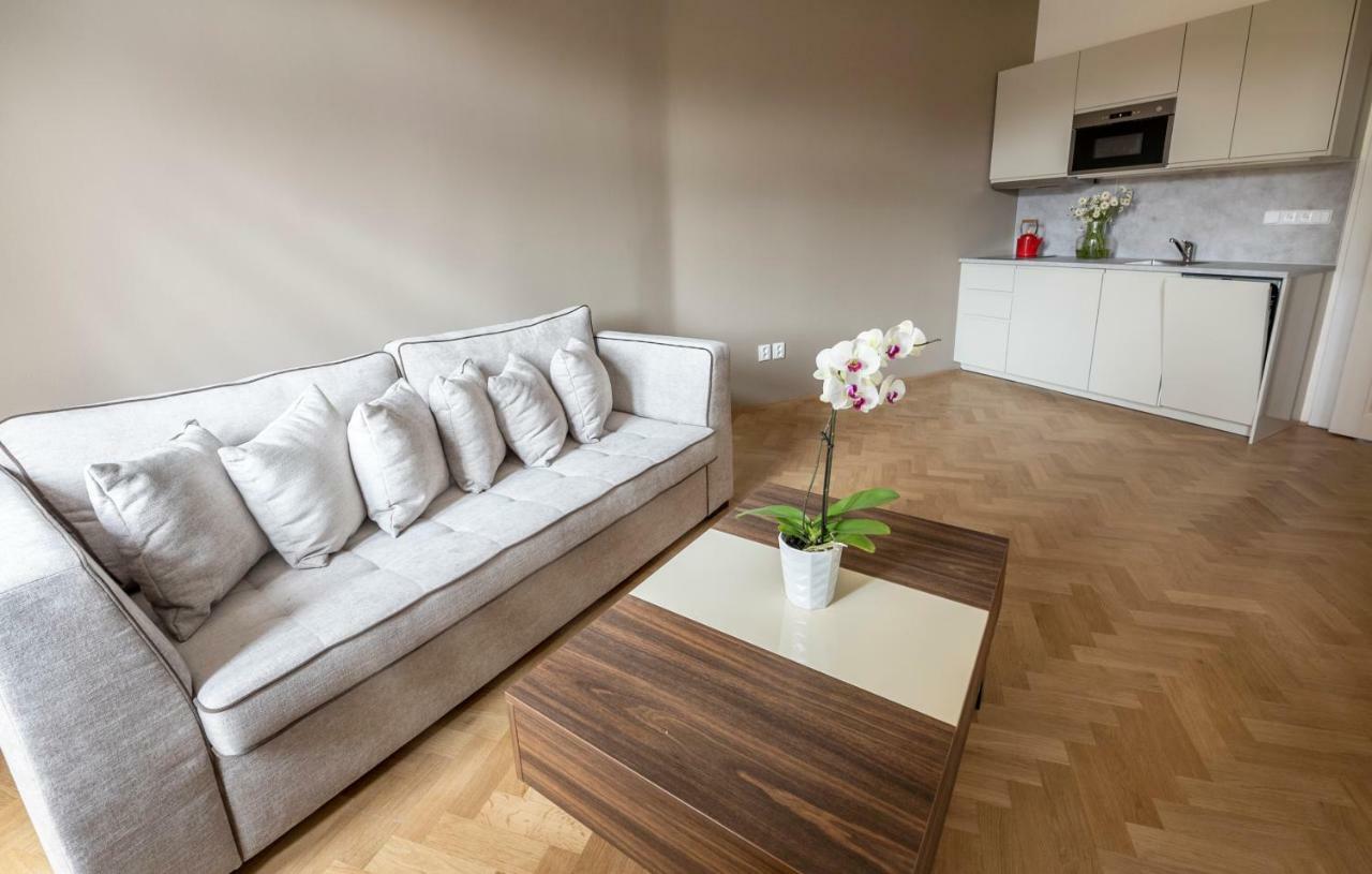 Letna Garden Suites Πράγα Εξωτερικό φωτογραφία